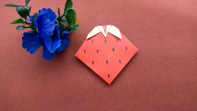 Клубничка оригами